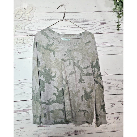 Maurices Gray Green Camo Cotton Blend Knit Long Sleeve Womans Size Medium - Picture 1 of 5